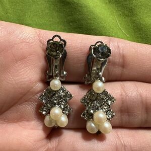 Vintage Silver Tone Faux  Pearl Rhinestone Clip-On Earrings